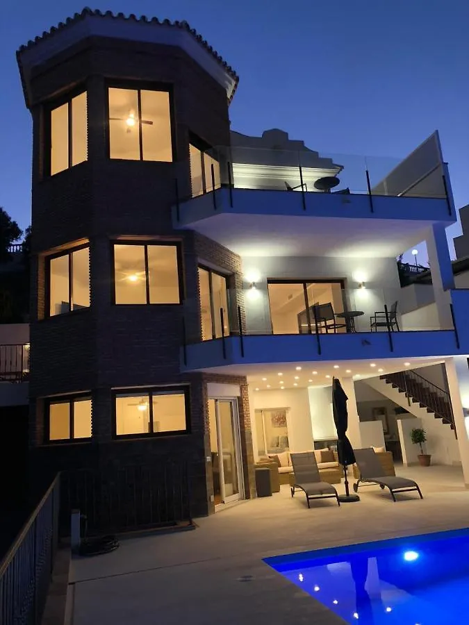 Luxury Villa For 12 People El Faro 0*,